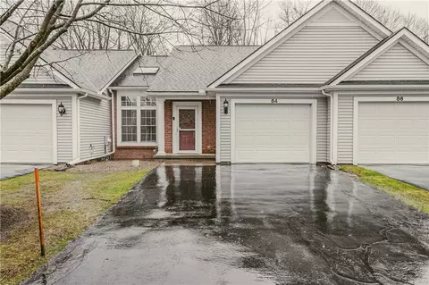 84 Amberwood Pl, Greece, NY 14626