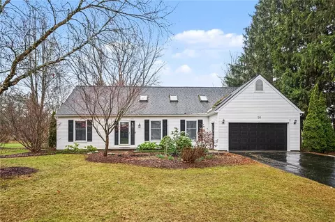 26 Timberline Dr, Penfield, NY 14526