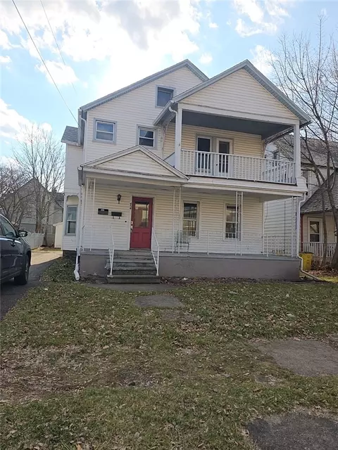 454 Riverside Ave, Elmira, NY 14904