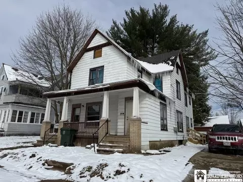 12 Crown St, Jamestown, NY 14701