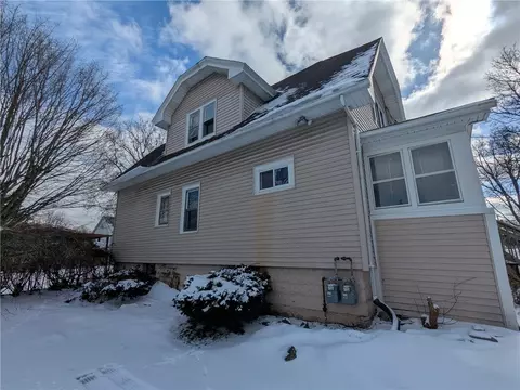 36 Taft Ave, Irondequoit, NY 14609 photo 3