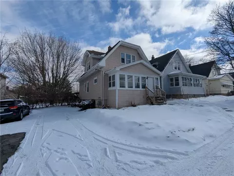36 Taft Ave, Irondequoit, NY 14609 photo 2