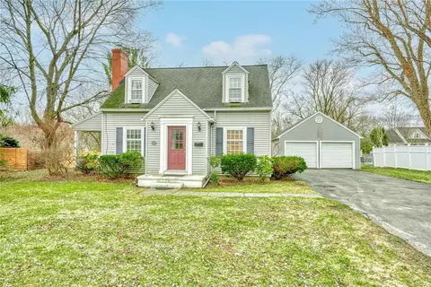 1967 Penfield Rd, Penfield, NY 14526