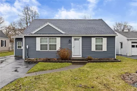173 Alpine Rd, Greece, NY 14612