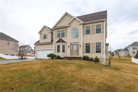318 Wexford Ln, Horseheads, NY 14845