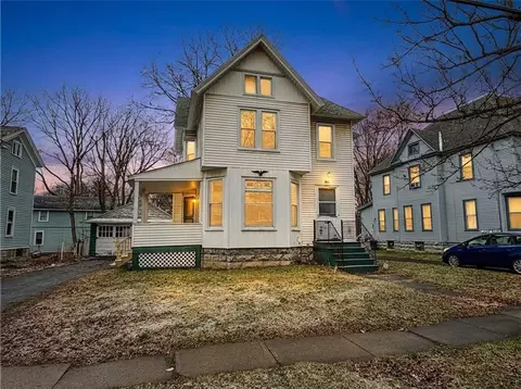 7 S Lewis St, Auburn, NY 13021