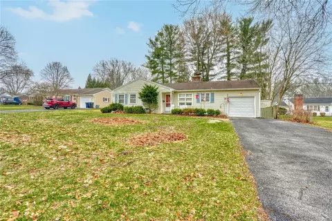 43 Valley View Dr, Penfield, NY 14526