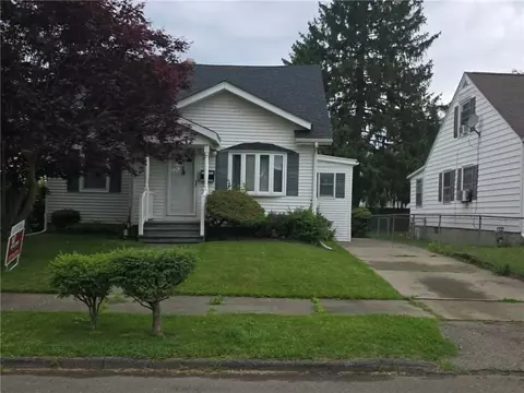 531 Baylor Rd, Elmira, NY 14904