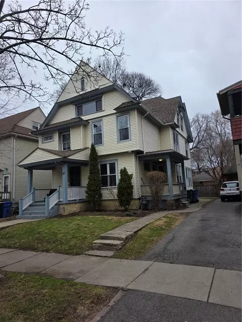 36 Thayer St, Rochester, NY 14607