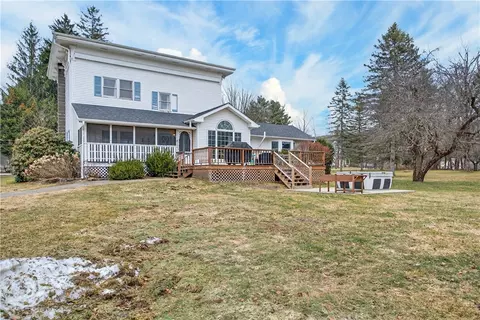 2313 State Highway 205, Mount Vision, NY 13810