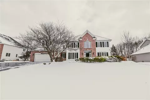 22 Royale Dr, Perinton, NY 14450