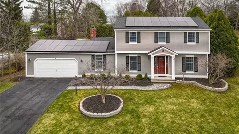 42 Bromley Rd, Pittsford, NY 14534