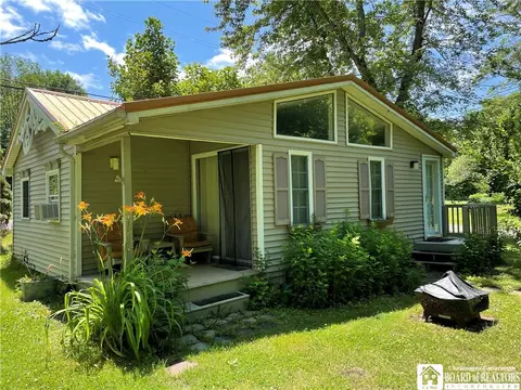 8386 Route 5, Westfield, NY 14787