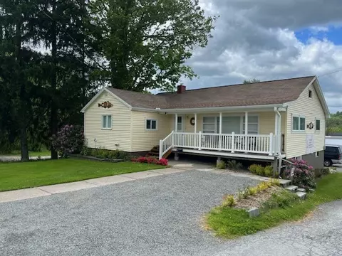 38 Oak St, Deposit, NY 13754