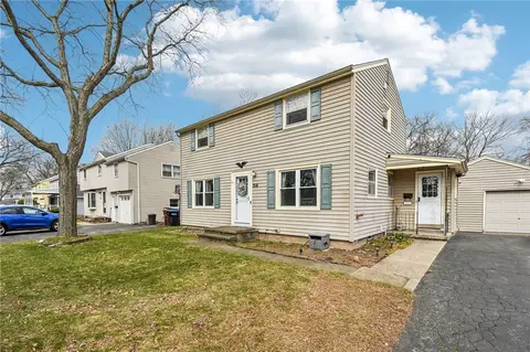 316 Coolidge Rd, Irondequoit, NY 14622