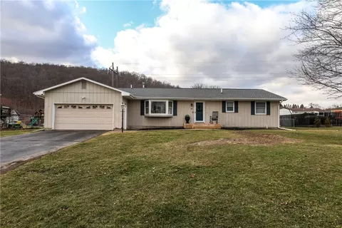 47 Groff Rd, Horseheads, NY 14845