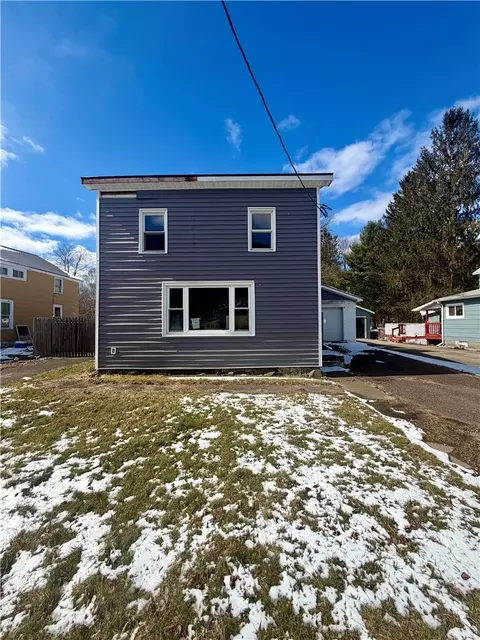 12 Maple St, Savona, NY 14879