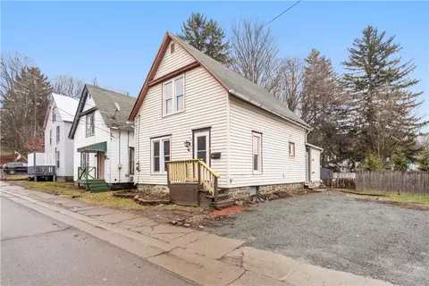 17 Wells St, Hornell, NY 14843