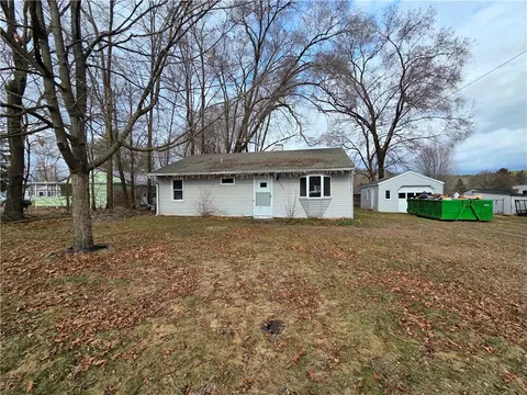 2497 Spaulding Dr, Corning, NY 14830