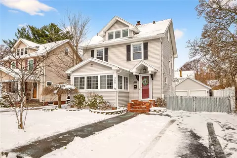350 Farmington Rd, Rochester, NY 14609