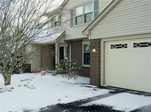 3 Freshfield, Perinton, NY 14450