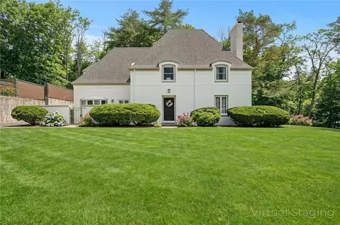 36 Parkway Ln, Bradford, PA 16701