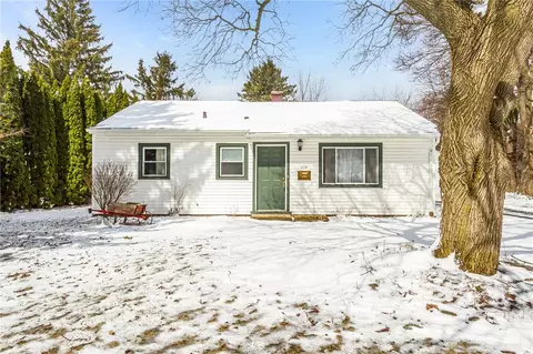 116 Cimarron Dr, Rochester, NY 14620