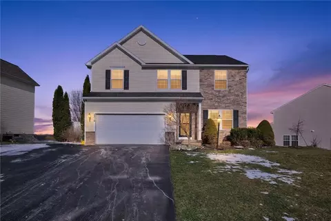 3319 Dandelion Trl, Canandaigua, NY 14424