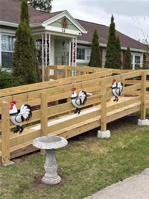 24 E Camp St, Auburn, NY 13021