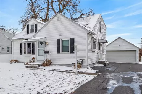315 Orland Rd, Irondequoit, NY 14622