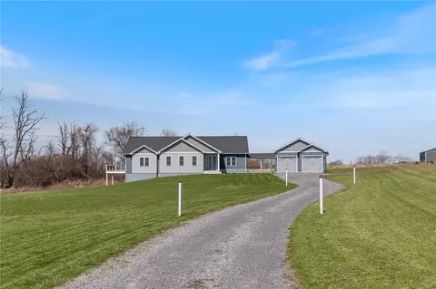 482 Armstrong Rd, Geneva, NY 14456