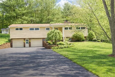 378 Winney Hill Rd, Oneonta, NY 13820