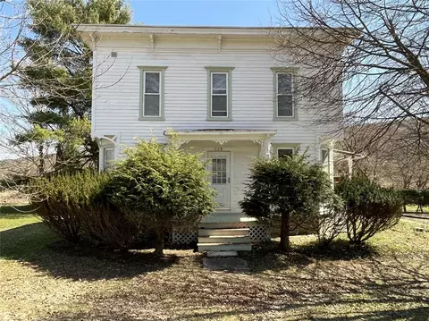 118 Main St, Laurens, NY 13796