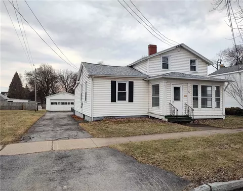 189 North St, Geneva, NY 14456