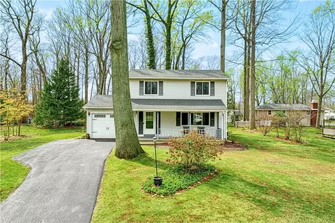 965 Danby Dr, Webster, NY 14580