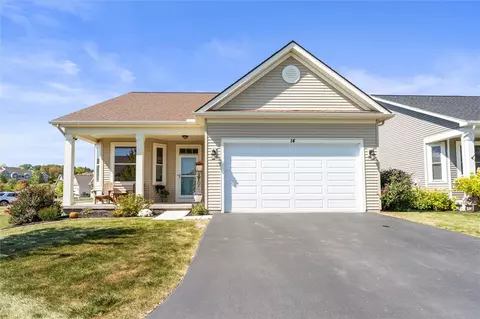 14 Thompson Ln, Canandaigua, NY 14424