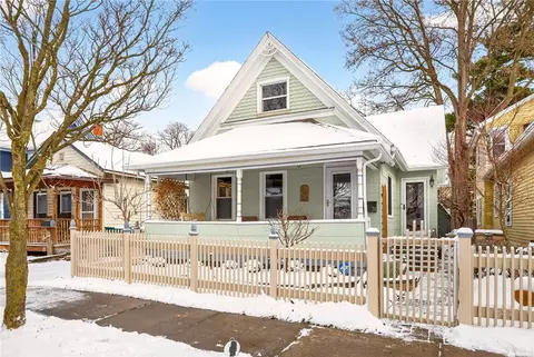 78 Sanford St, Rochester, NY 14620