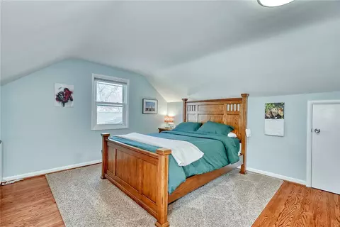 Bedroom - 41 Old North Hl, Irondequoit, NY 14617 photo 5 of 10