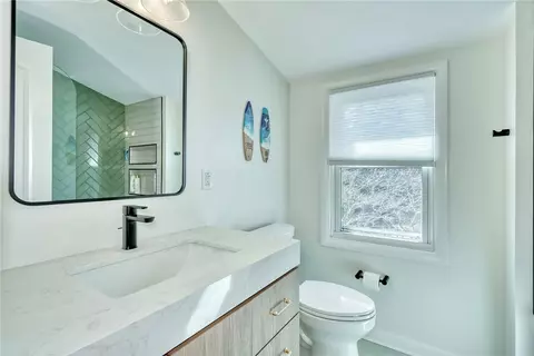 Bath - 41 Old North Hl, Irondequoit, NY 14617 photo 2 of 2