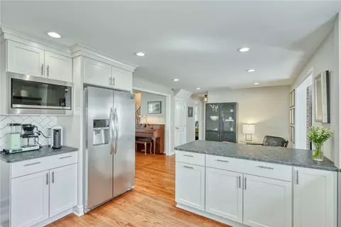 Kitchen - 41 Old North Hl, Irondequoit, NY 14617 photo 7 of 7
