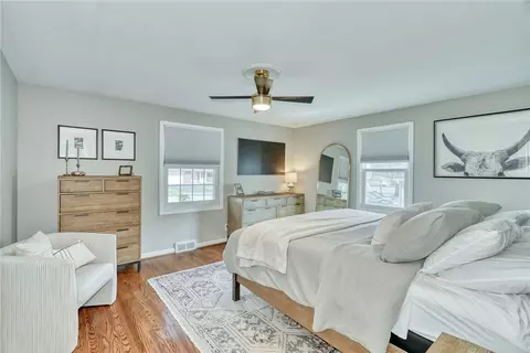 Bedroom - 41 Old North Hl, Irondequoit, NY 14617 photo 1 of 10