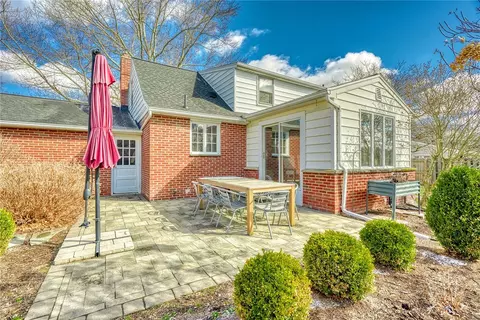 Exterior - 41 Old North Hl, Irondequoit, NY 14617 photo 9 of 10