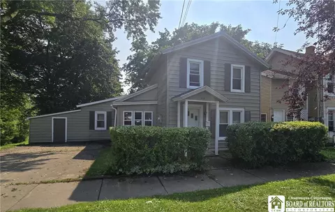 63 Eagle St, Pomfret, NY 14063