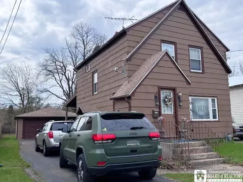 100 Aldrich St, Persia, NY 14070