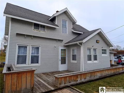 2802 Elmhurst Ave, Ellicott, NY 14701