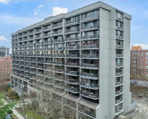 15 Stewart Pl, White Plains, NY 10603