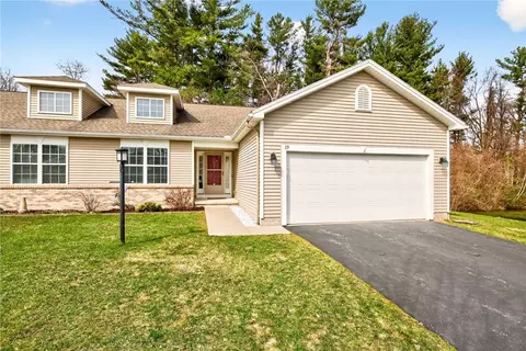 39 Angela Villa Ln, Greece, NY 14626