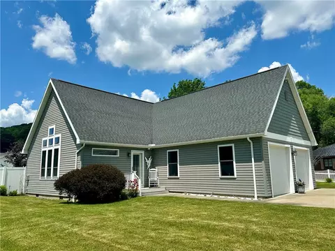 187 Seaward Ave, Bradford, PA 16701