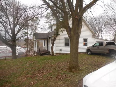 43 South Ave, Warsaw, NY 14569