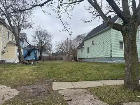 135 Herkimer St, Buffalo, NY 14213